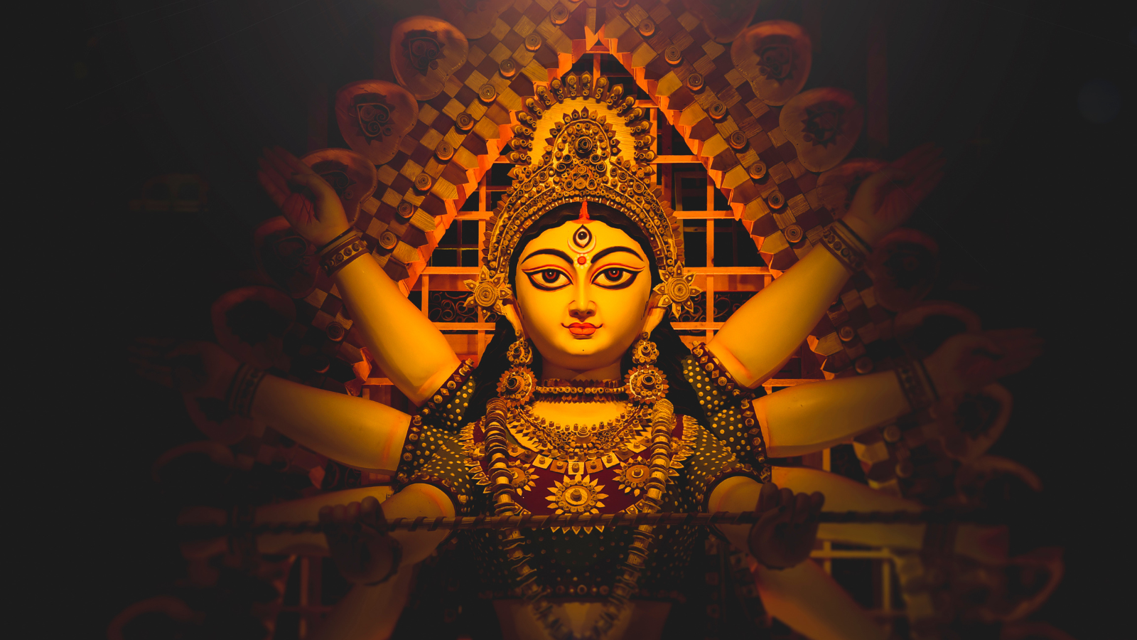 Eco-Friendly Durga Puja Decorations: How to Go Green in 2024